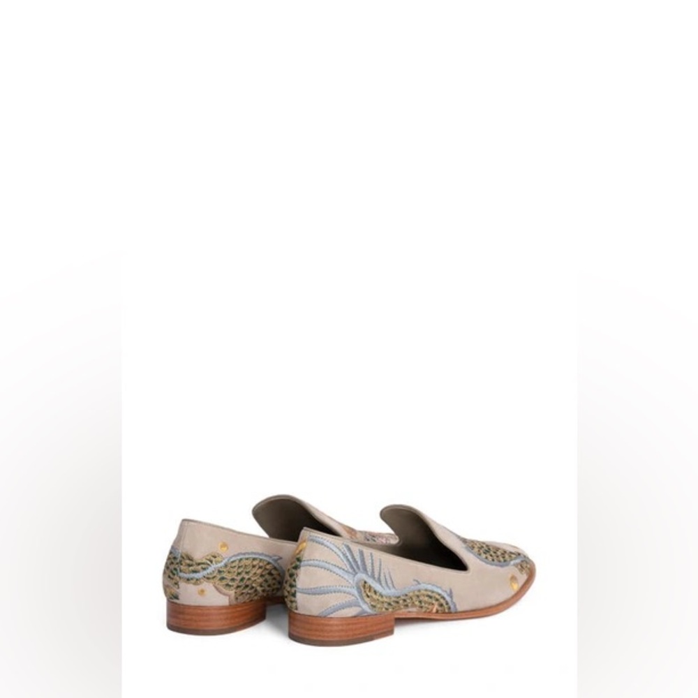 Johnny Was
Dragon-Embroidered Suede Smoking Loafers Women’s size 8 - Picture 11 of 11